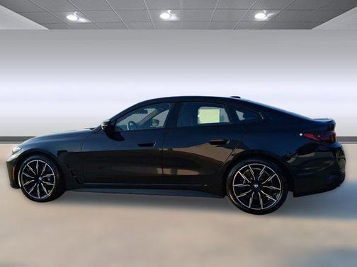2025 BMW M440 i