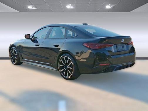 2025 BMW M440 i