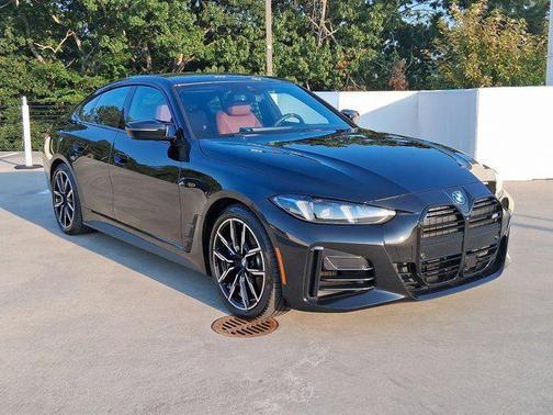2025 BMW M440 i