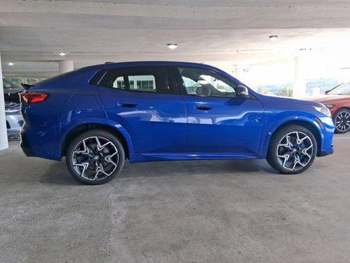 2025 BMW X2 M35i