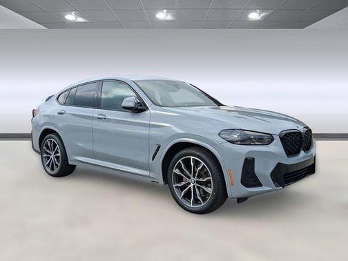 2023 BMW X4 xDrive30i