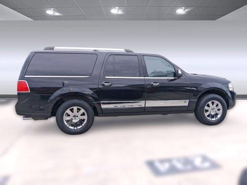 2014 Lincoln Navigator Base