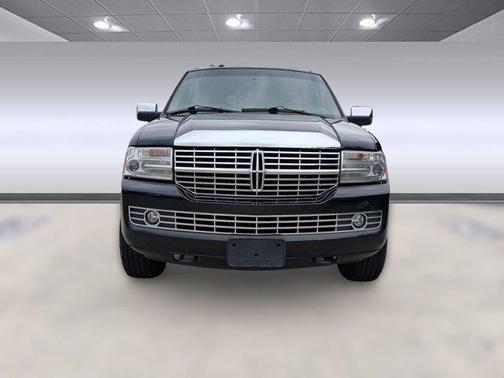 2014 Lincoln Navigator Base