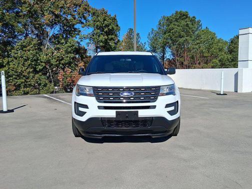 2017 Ford Explorer Base
