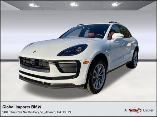 2025 Porsche Macan AWD