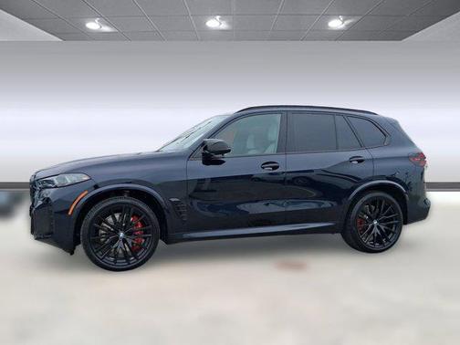 2025 BMW X5 M60i
