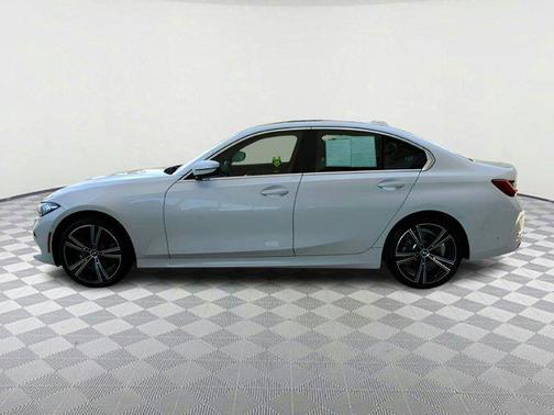 2024 BMW 330 i