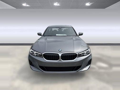 2025 BMW 330 i xDrive