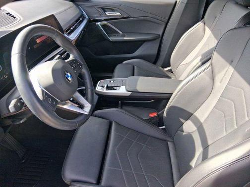 2025 BMW X2 xDrive28i