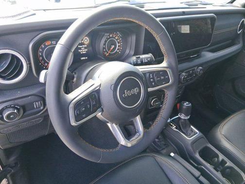 2024 Jeep Wrangler 4-Door Sahara 4x4