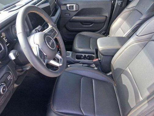 2024 Jeep Wrangler 4-Door Sahara 4x4