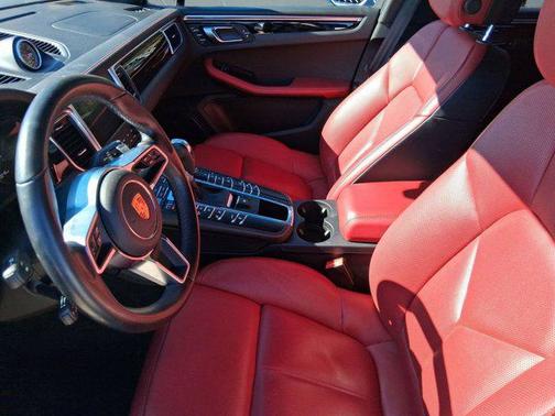 2017 Porsche Macan AWD