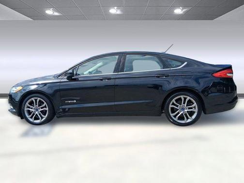 2017 Ford Fusion Hybrid SE