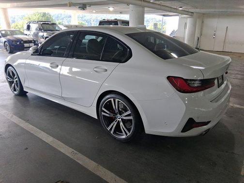 2019 BMW 330 330i