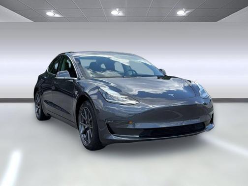 Gray 2018 Tesla Model 3 Long Range
