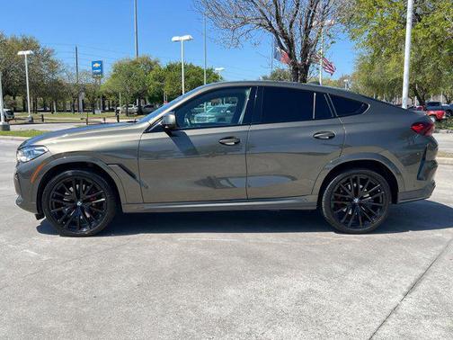 2022 BMW X6 xDrive40i