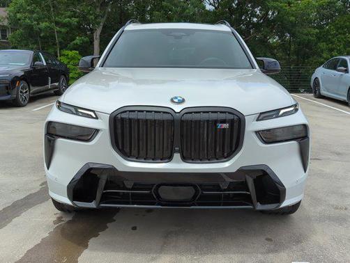 2026 BMW X7 M60i