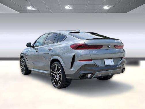 Skyscraper Grey Metallic 2027 BMW X6 xDrive40i