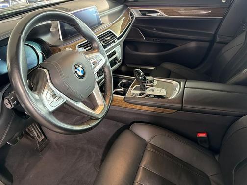 Magellan Gray Metallic 2019 BMW 740 740i