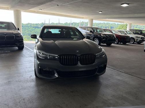 Magellan Gray Metallic 2019 BMW 740 740i