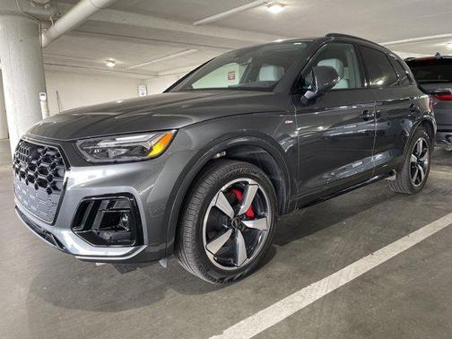2024 Audi Q5 45 S line Premium Plus