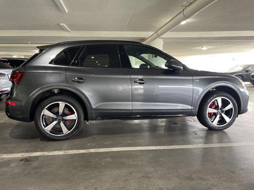 2024 Audi Q5 45 S line Premium Plus
