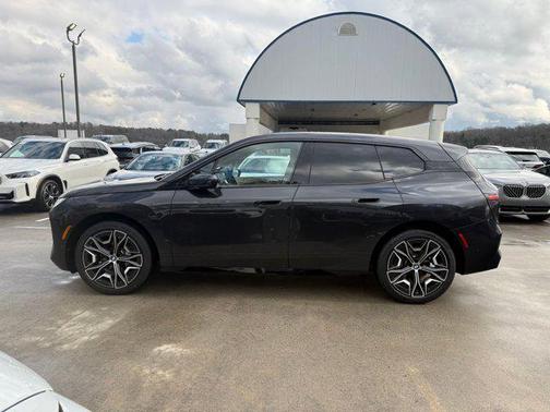 2026 BMW iX xDrive60