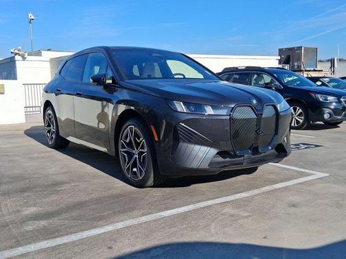 2026 BMW iX xDrive60