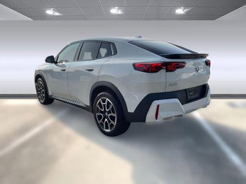2025 BMW X2 xDrive28i