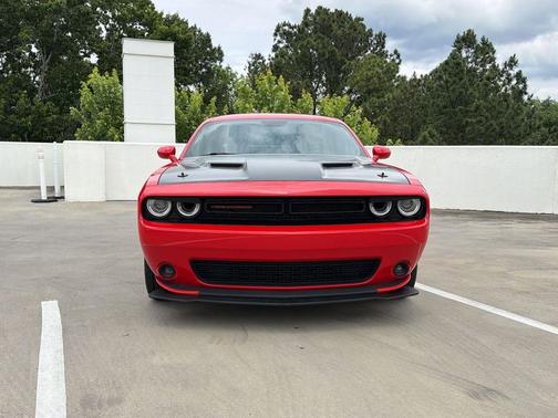 Torred Clearcoat 2023 Dodge Challenger SXT