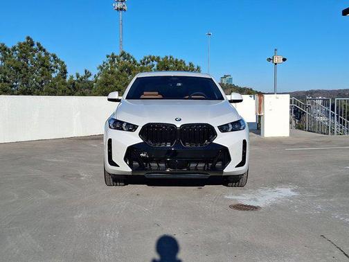 2026 BMW X6 xDrive40i