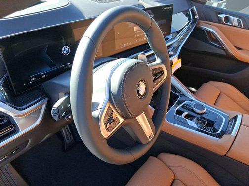 2026 BMW X6 xDrive40i