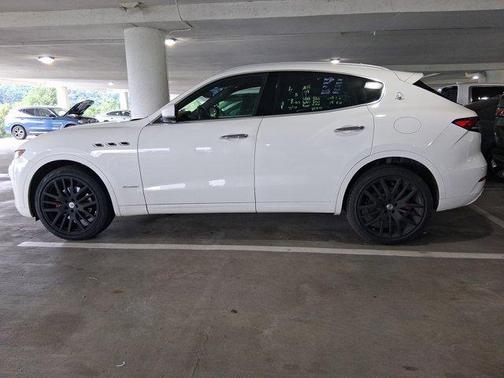 2021 Maserati Levante Base