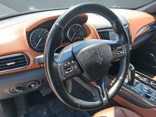 2021 Maserati Levante Base