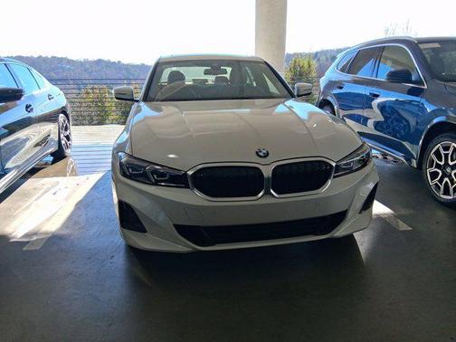 2023 BMW 330 330i