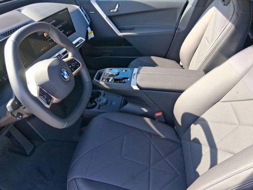 2026 BMW iX xDrive60