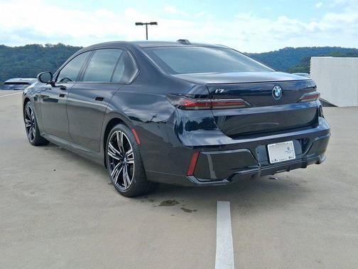 2025 BMW i7 eDrive50