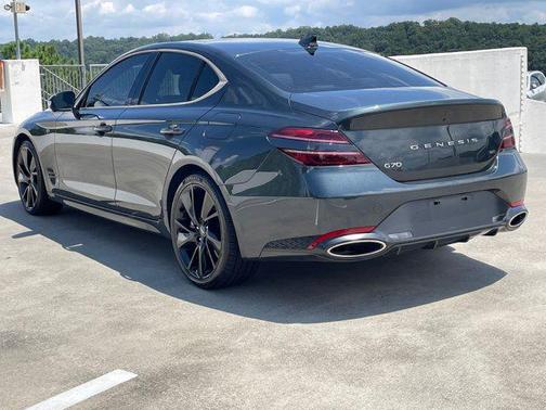 2023 Genesis G70 3.3T RWD
