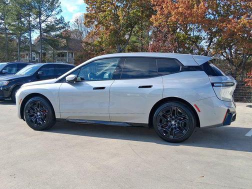 2026 BMW iX xDrive60