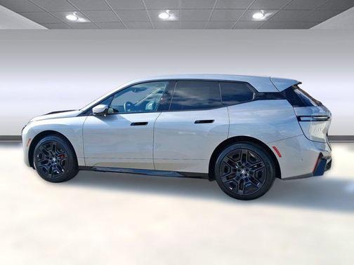 2026 BMW iX xDrive60