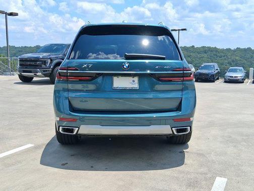 2026 BMW X7 xDrive40i