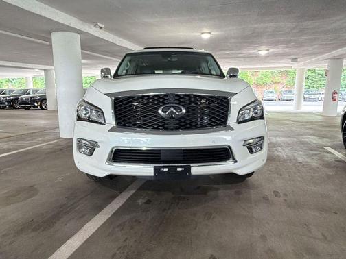 Majestic White 2017 INFINITI QX80 Base