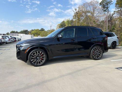 Black Sapphire Metallic 2024 BMW X5 xDrive40i