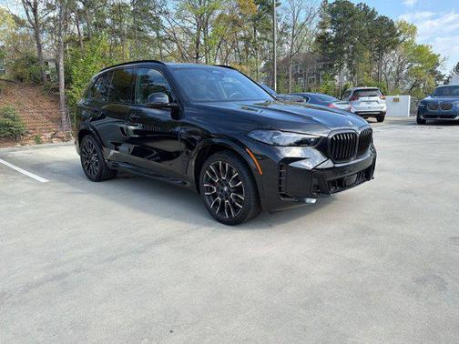 Black Sapphire Metallic 2024 BMW X5 xDrive40i