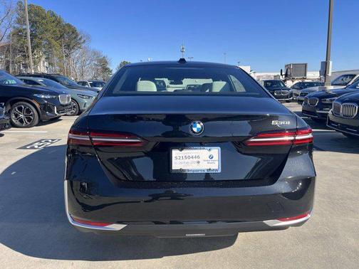 2025 BMW 530 i
