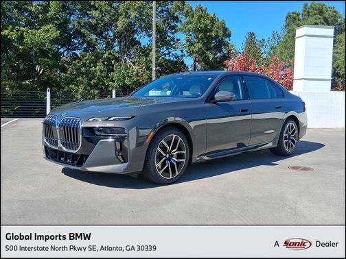 2023 BMW 740 i