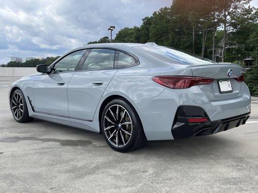 2025 BMW M440 i
