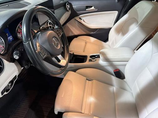 Polar Silver Metallic 2016 Mercedes-Benz GLA-Class GLA 250