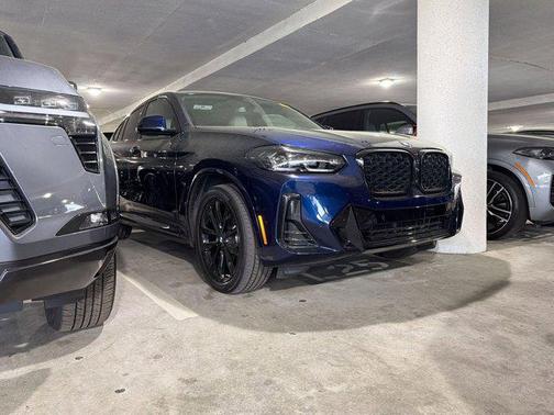 2024 BMW X4 xDrive30i