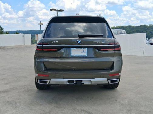2026 BMW X7 xDrive40i